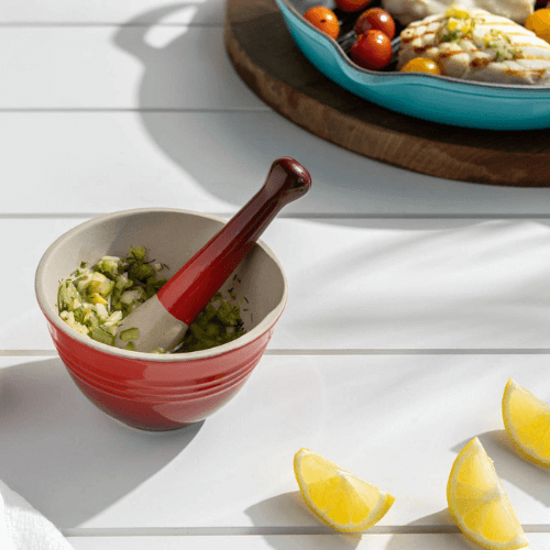 Mortero cerámico cereza Le Creuset - Good Kitchen