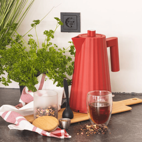 Jarra Eléctrica Plissé Roja Alessi - Good Kitchen